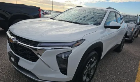 Photos of 2025 Chevrolet Trax LT for sale in El Paso, TX at RightDrive - 9315 Montana