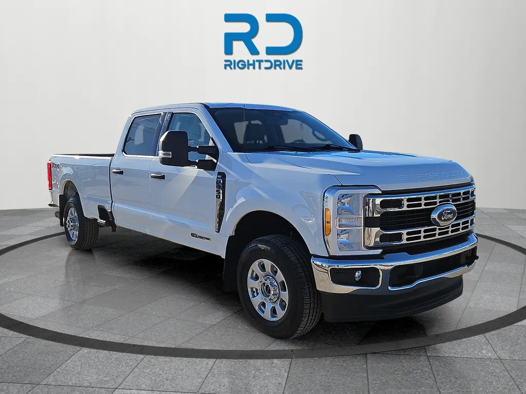 White 2023 Ford F-350SD XLT for sale in El Paso, TX