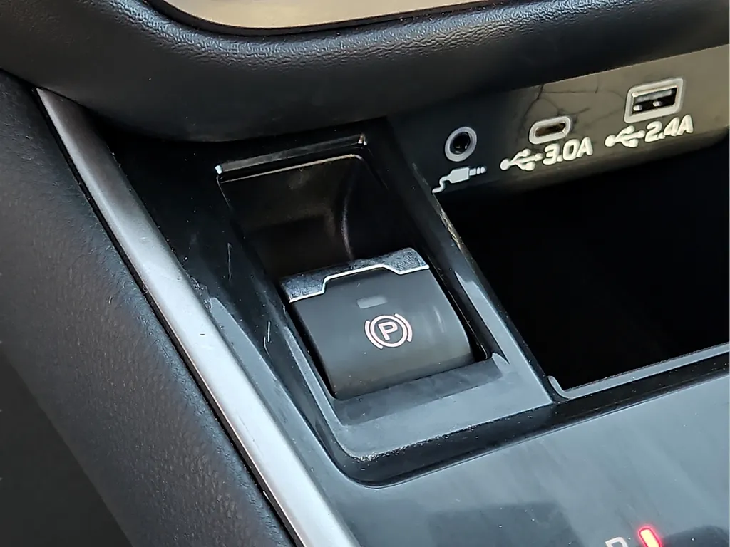 2025 Subaru Legacy Premium - Photo 22