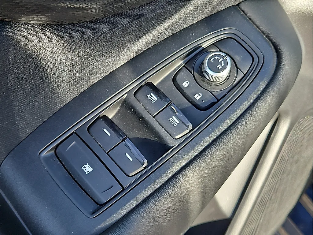 2025 Subaru Legacy Premium - Photo 13