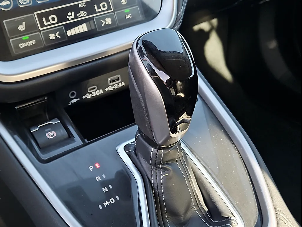 2025 Subaru Legacy Premium - Photo 25