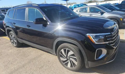 More photos of 2025 Volkswagen Atlas 2.0T SE w/Technology at RightDrive - 9315 Montana, TX