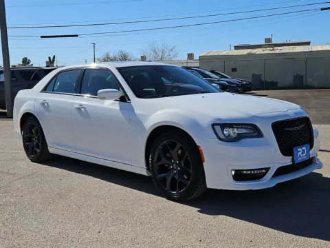 White 2023 Chrysler 300 Touring for sale in El Paso, TX