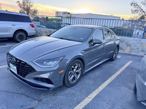Photos of 2021 Hyundai Sonata SEL for sale in El Paso, TX at RightDrive - 9315 Montana