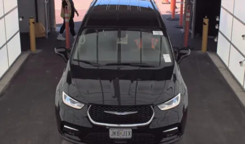 Photos of 2024 Chrysler Pacifica Touring L for sale in El Paso, TX at RightDrive - 9315 Montana