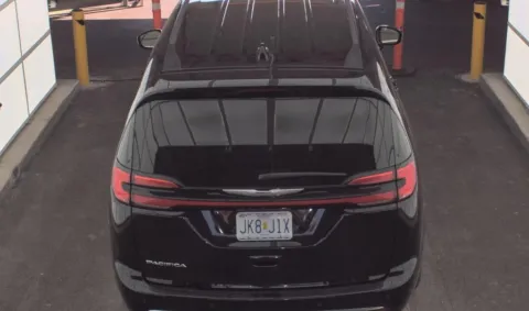 More photos of 2024 Chrysler Pacifica Touring L at RightDrive - 9315 Montana, TX