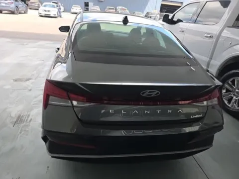 More photos of 2025 Hyundai Elantra Limited at RightDrive - 9315 Montana, TX