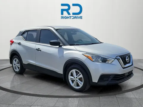 Silver 2020 Nissan Kicks S for sale in El Paso, TX