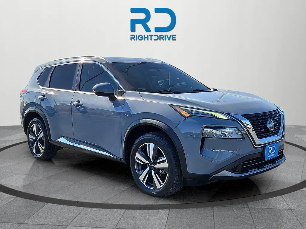Gray 2023 Nissan Rogue SL for sale in El Paso, TX
