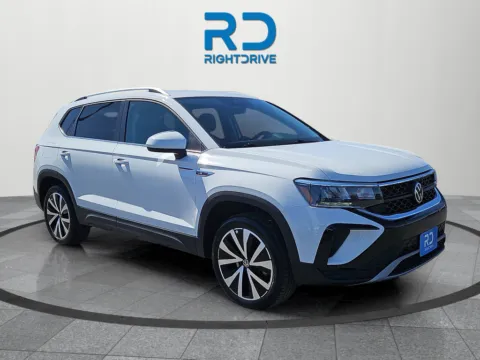 White 2024 Volkswagen Taos 1.5T SE for sale in El Paso, TX