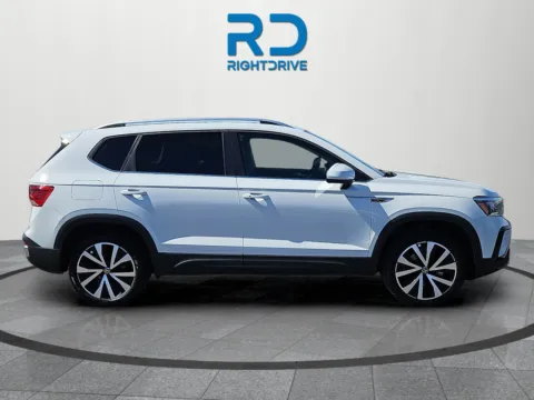 Photos of 2024 Volkswagen Taos 1.5T SE for sale in El Paso, TX at RightDrive - 9315 Montana