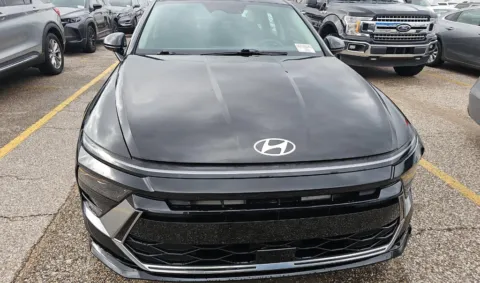 Photos of 2024 Hyundai Sonata SEL for sale in El Paso, TX at RightDrive - 9315 Montana