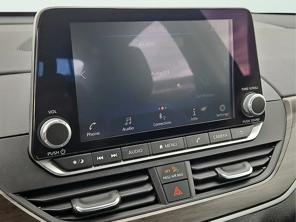 2025 Nissan Altima SV - Photo 20