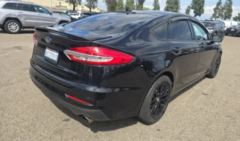 More photos of 2020 Ford Fusion SE at RightDrive - 9315 Montana, TX