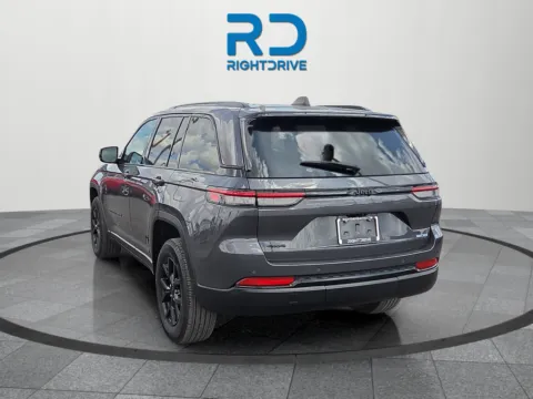 More photos of 2024 Jeep Grand Cherokee Altitude at RightDrive - 9315 Montana, TX
