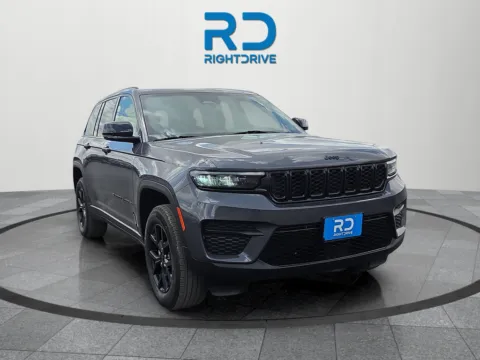 Gray 2024 Jeep Grand Cherokee Altitude for sale in El Paso, TX