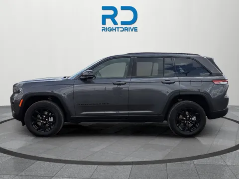 More photos of 2024 Jeep Grand Cherokee Altitude at RightDrive - 9315 Montana, TX