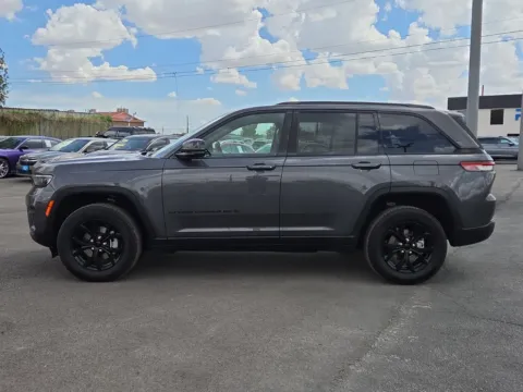 More photos of 2024 Jeep Grand Cherokee Altitude at RightDrive - 9315 Montana, TX
