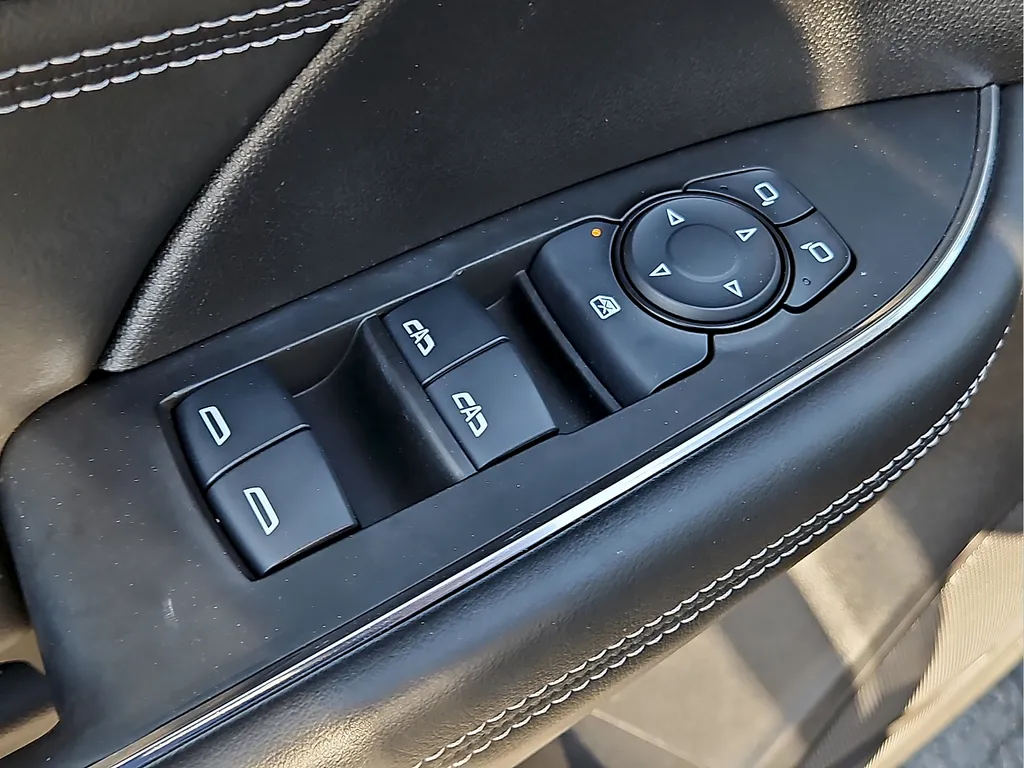 Buick Envision photo 15