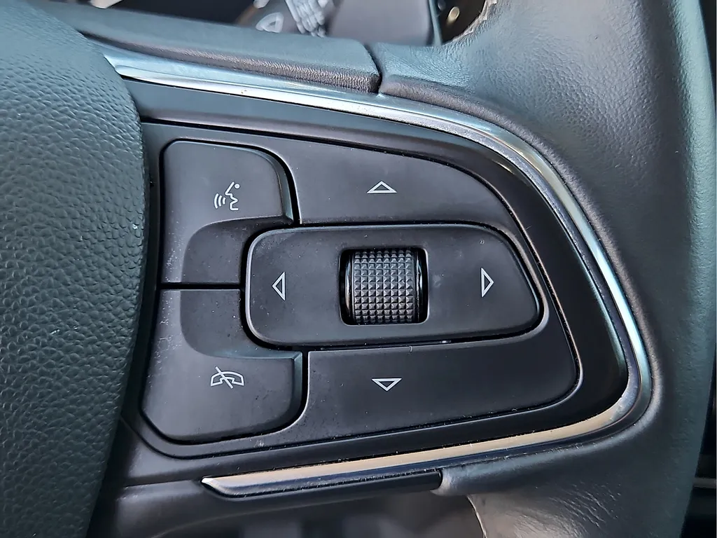 Buick Envision photo 22