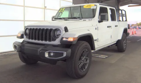 Photos of 2025 Jeep Gladiator Sport S for sale in El Paso, TX at RightDrive - 9315 Montana