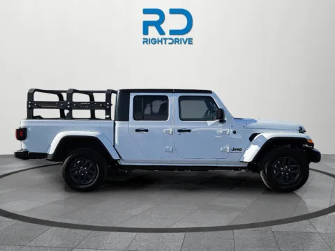 Photos of 2025 Jeep Gladiator Sport S for sale in El Paso, TX at RightDrive - 9315 Montana