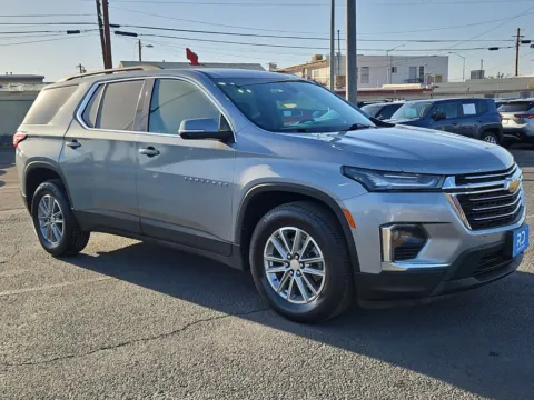 Gray 2023 Chevrolet Traverse LT for sale in El Paso, TX
