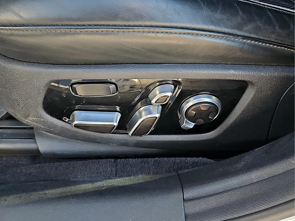 2019 Kia K900 Luxury - Photo 17