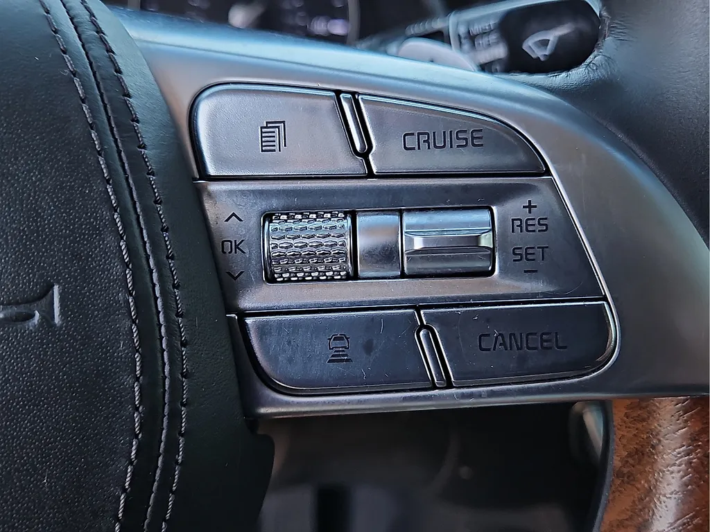 2019 Kia K900 Luxury - Photo 23
