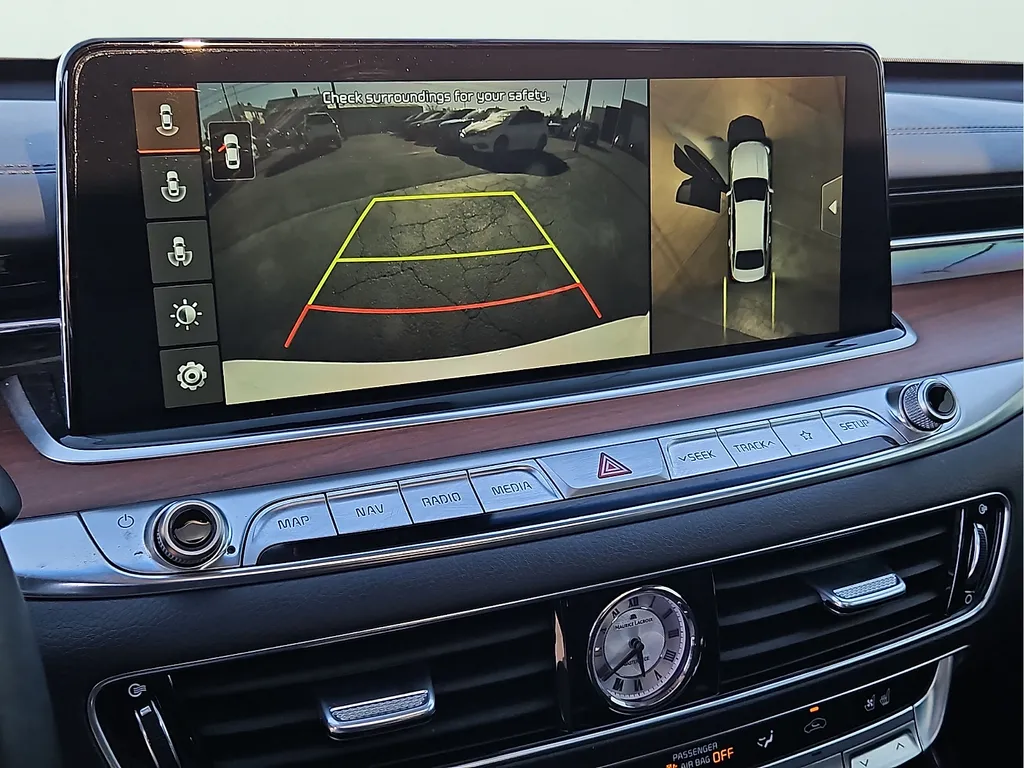 2019 Kia K900 Luxury - Photo 19