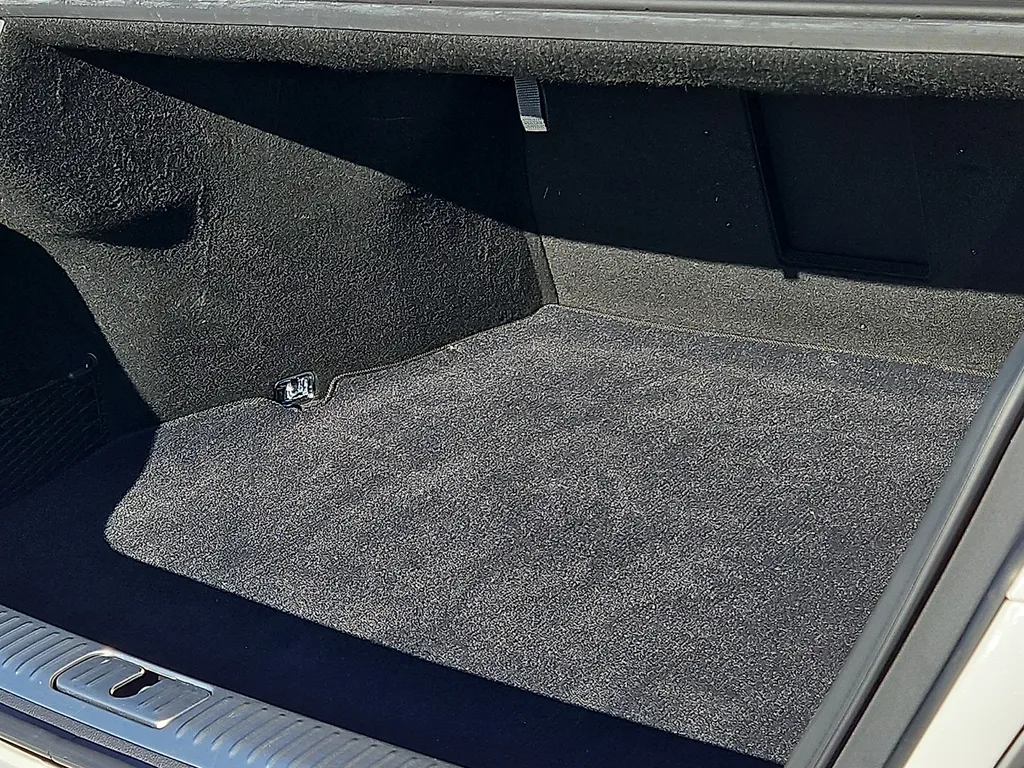 2019 Kia K900 Luxury - Photo 10