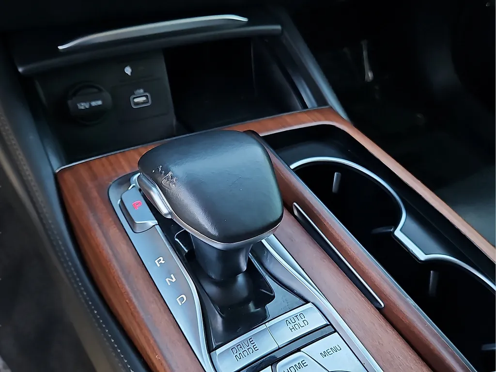2019 Kia K900 Luxury - Photo 25