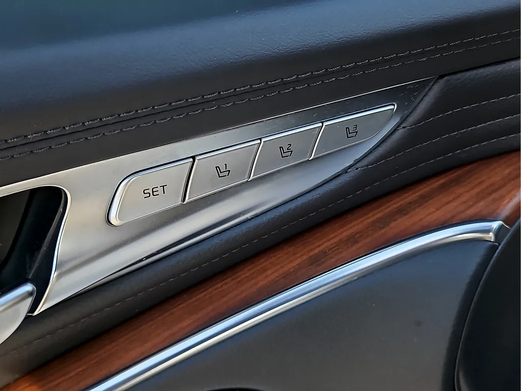 2019 Kia K900 Luxury - Photo 15