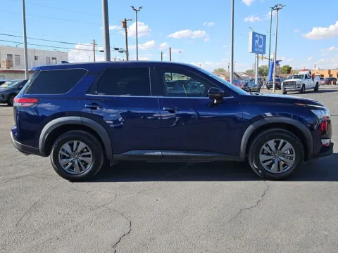 Photos of 2022 Nissan Pathfinder S for sale in El Paso, TX at RightDrive - 9315 Montana