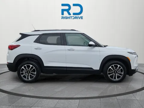 Photos of 2024 Chevrolet TrailBlazer LT for sale in El Paso, TX at RightDrive - 9315 Montana