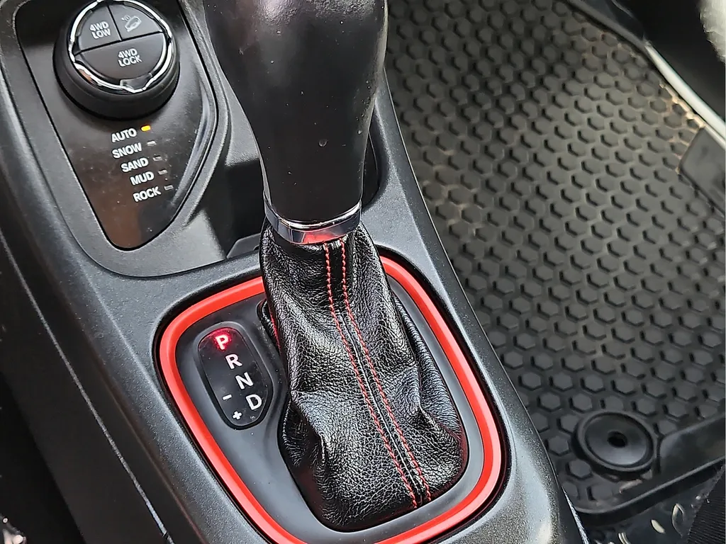 Jeep Compass photo 25