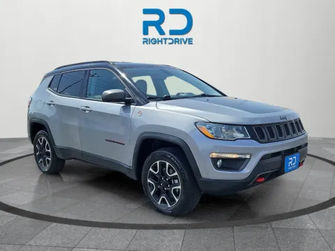 Silver 2019 Jeep Compass Trailhawk for sale in El Paso, TX