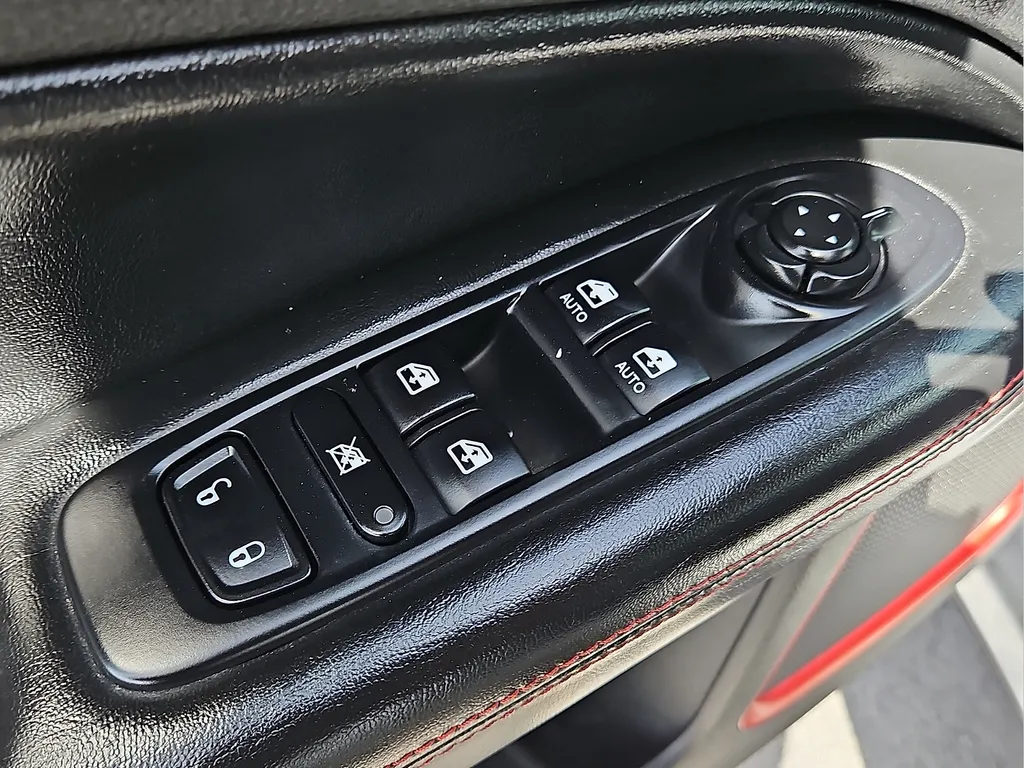 Jeep Compass photo 16
