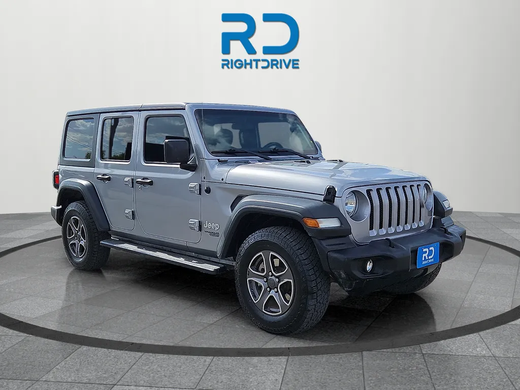 Silver 2018 Jeep Wrangler Unlimited Sport S for sale in El Paso, TX