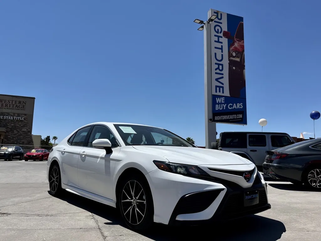 2022 Toyota Camry SE for sale in El Paso, TX