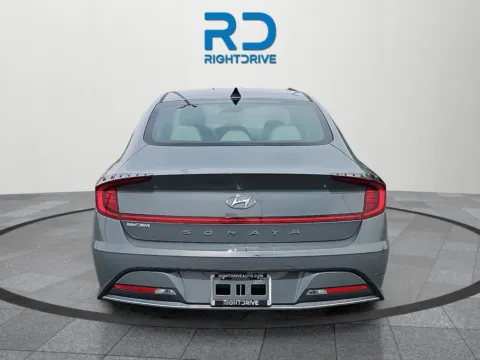 More photos of 2021 Hyundai Sonata SE at RightDrive - 9315 Montana, TX