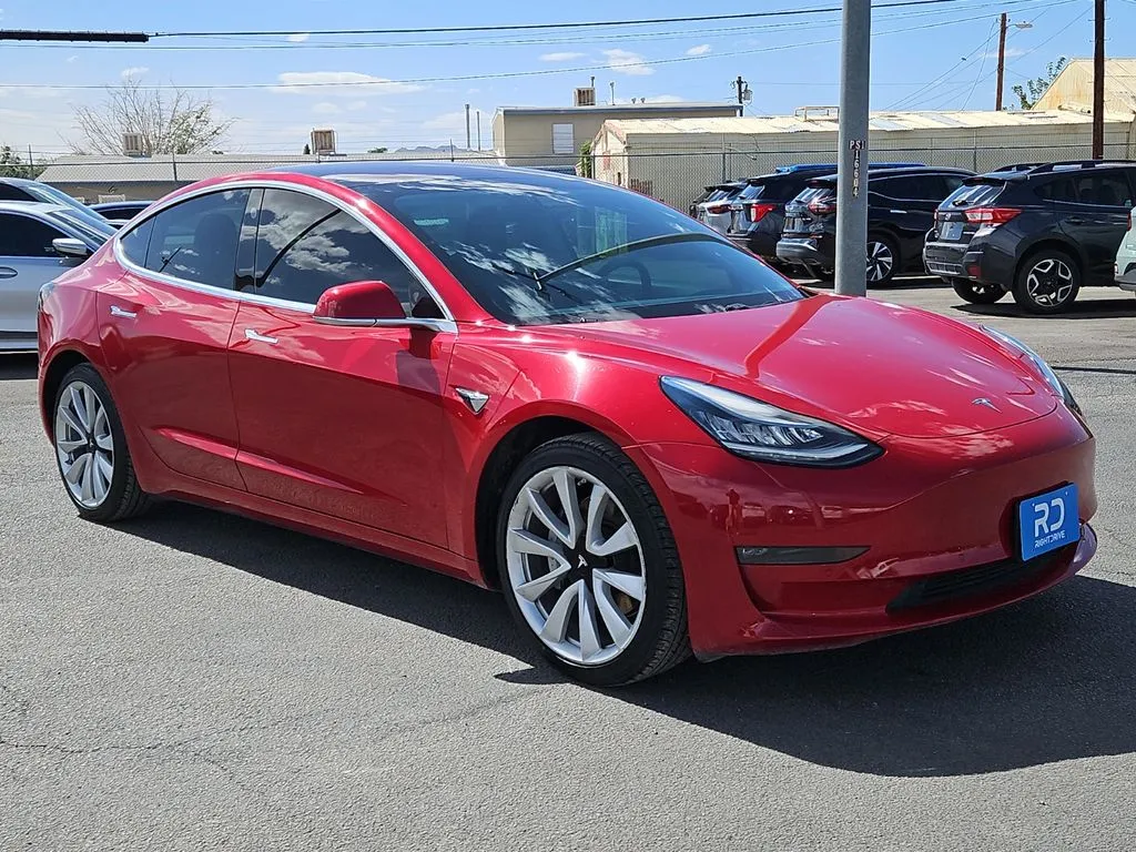 2018 Tesla Model 3 Long Range's photo