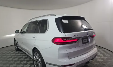 More photos of 2019 BMW X7 xDrive50i at RightDrive - 9315 Montana, TX