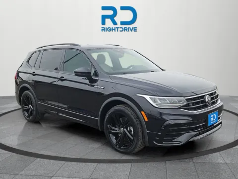 Black 2023 Volkswagen Tiguan 2.0T SE R-Line Black for sale in El Paso, TX