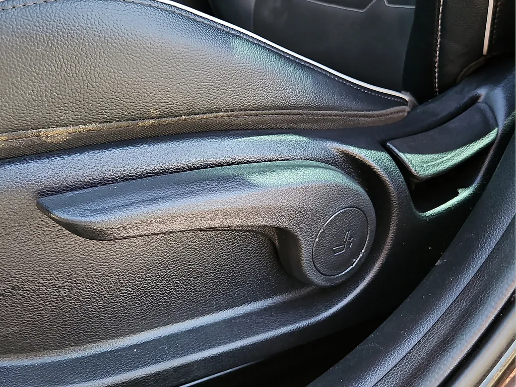 2023 Kia Forte GT-Line - Photo 18