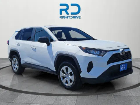 White 2022 Toyota RAV4 LE for sale in El Paso, TX