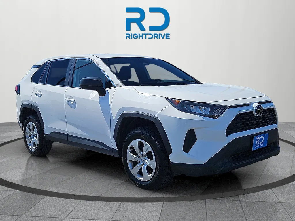 2022 Toyota RAV4 LE