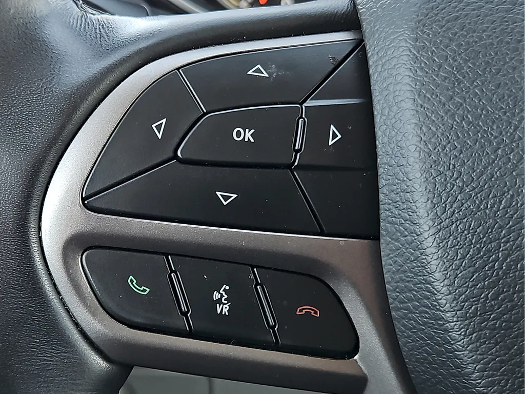 Jeep Cherokee photo 23