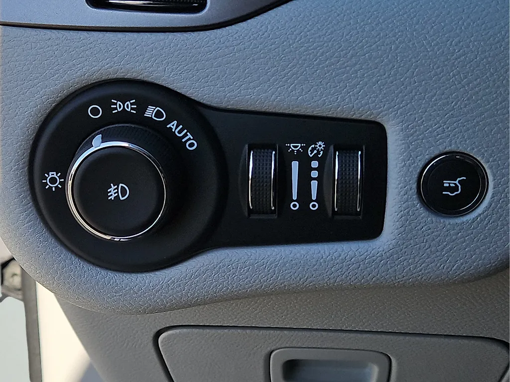Jeep Cherokee photo 19