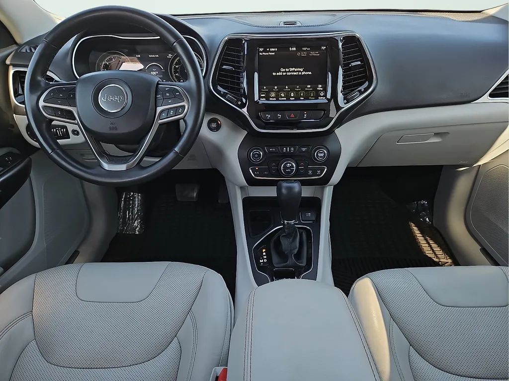Jeep Cherokee photo 15